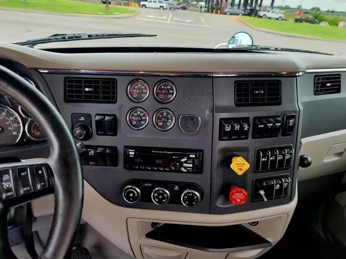 2020 Peterbilt 567fdbd276c890ddc865011801214fffd16
