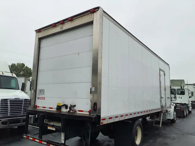 2019 FREIGHTLINER/MERCEDES M2 106