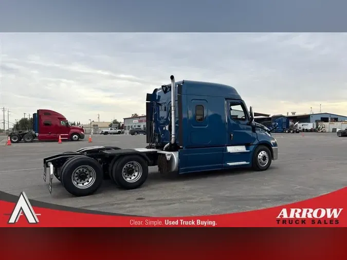 2021 FREIGHTLINER CA126