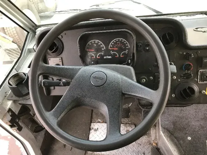 2015 FREIGHTLINER CUSTOM MT45