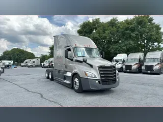 2023 Freightliner Cascadia 126