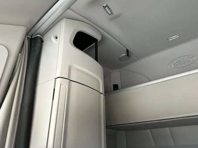 2021 Peterbilt 579