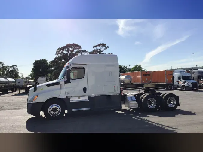 2020 Freightliner Cascadia