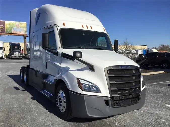 2021 FREIGHTLINER CA126