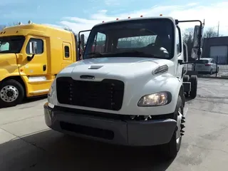 2020 FREIGHTLINER/MERCEDES M2 106