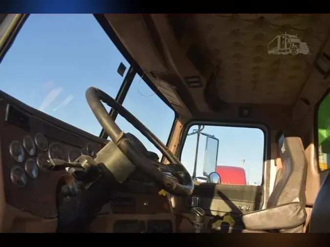 2015 WESTERN STAR 4700