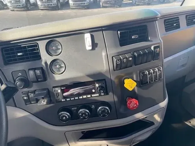 2020 Peterbilt 579
