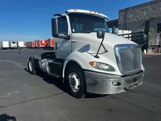 2019 NAVISTAR INTERNATIONAL RH613 DAYCAB S/A