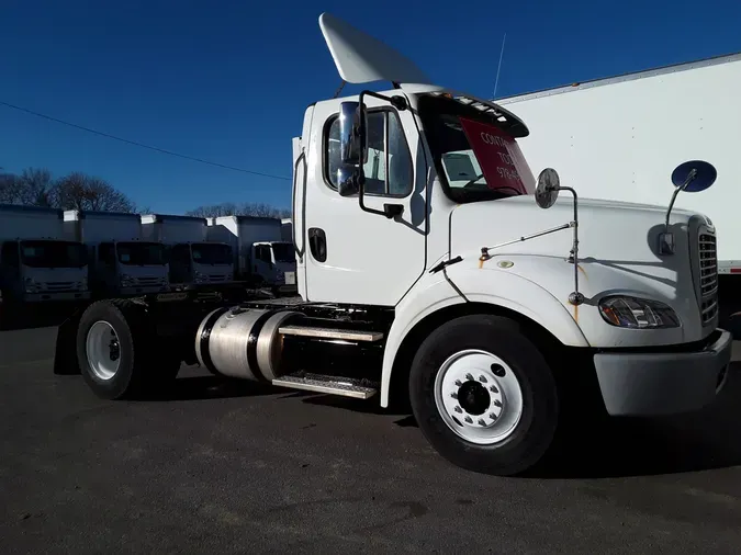 2017 FREIGHTLINER/MERCEDES M2-112