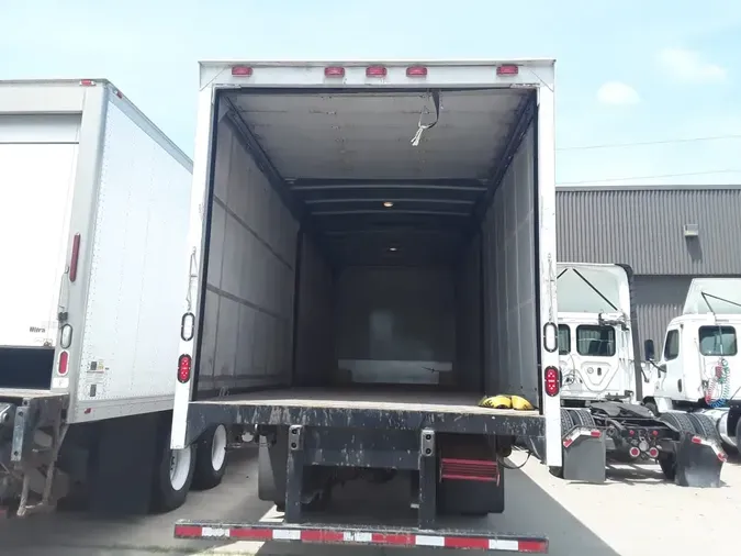 2015 FREIGHTLINER M2 106