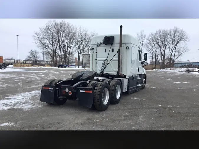 2022 Freightliner Cascadia 126