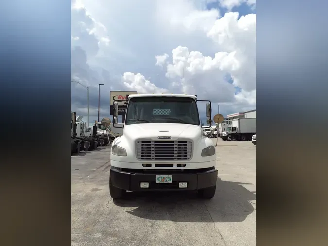 2016 FREIGHTLINER M2 106
