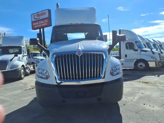 2021 NAVISTAR INTERNATIONAL LT625 DAYCAB S/A