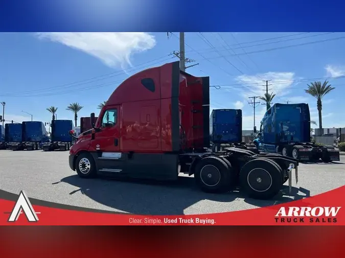 2021 FREIGHTLINER CA126