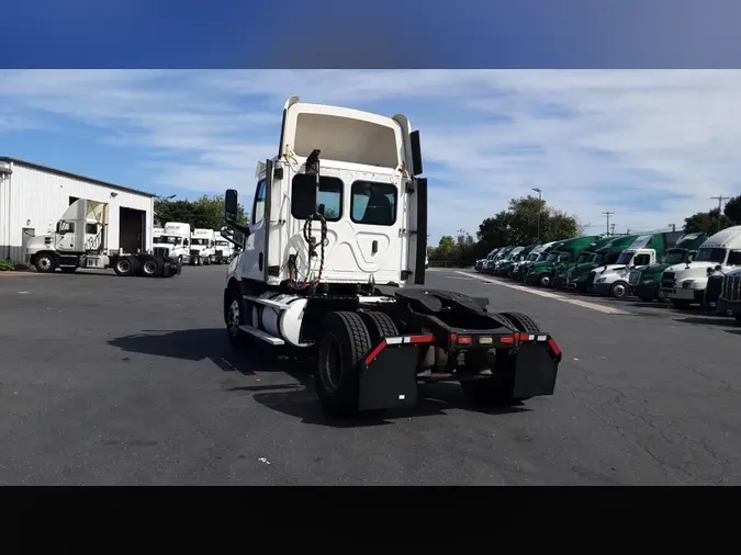 2019 Freightliner Cascadia 126fde3788938603923d99838b94224bf9c