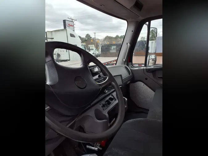 2019 FREIGHTLINER/MERCEDES M2 106