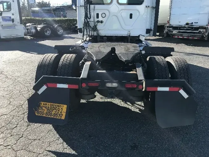 2018 Freightliner X12542ST