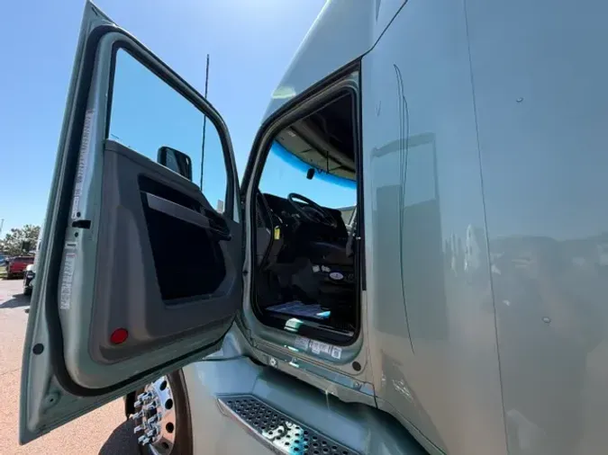 2021 KENWORTH T680