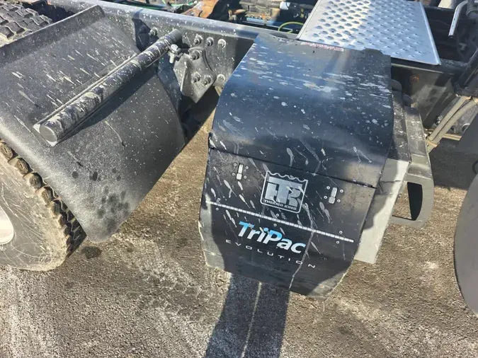 2020 FREIGHTLINER/MERCEDES CASCADIA 125