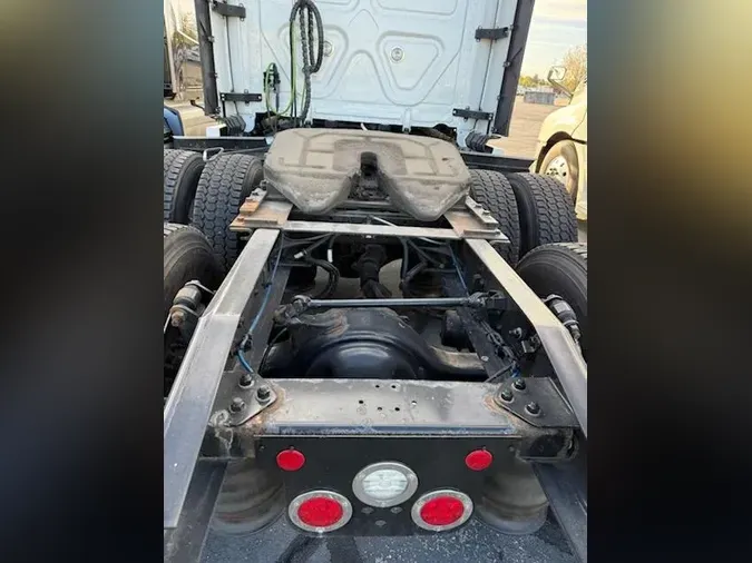 2023 Freightliner Cascadiafdee9b4b50d86346cda6ddb41d3192a8