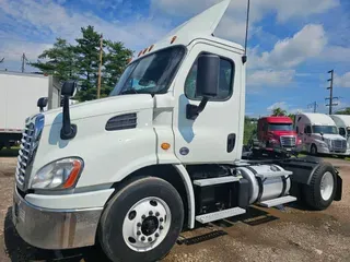 2019 FREIGHTLINER CASCADIA 113