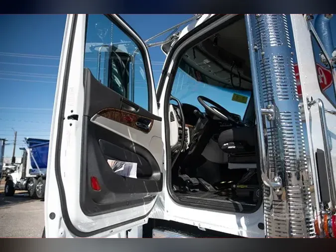 2026 PETERBILT 589