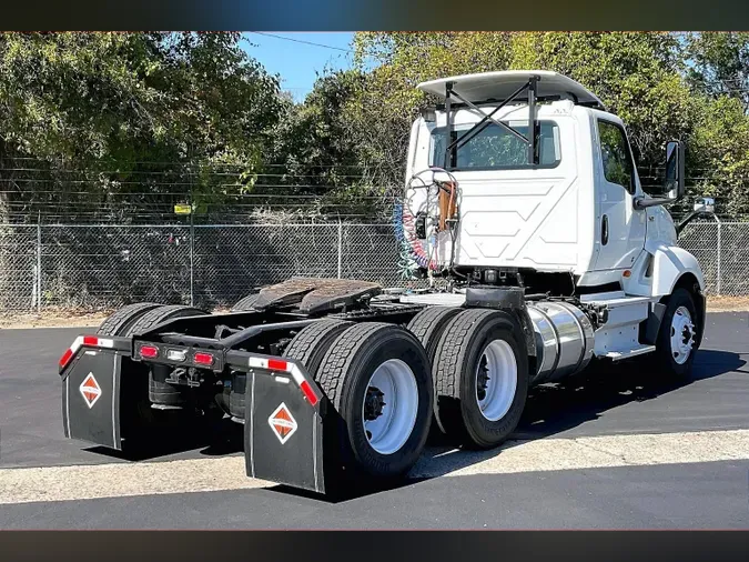 2022 INT LT625 6x4