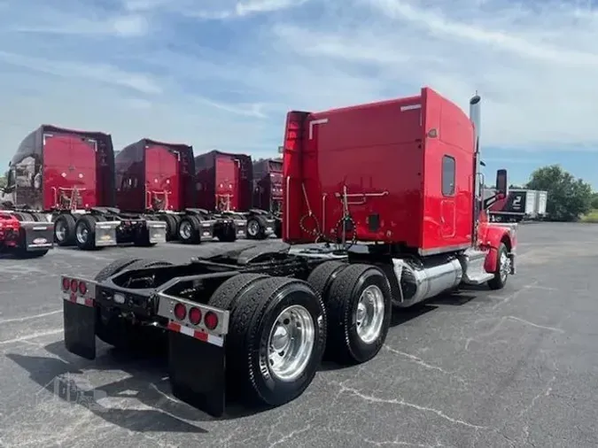 2018 PETERBILT 567