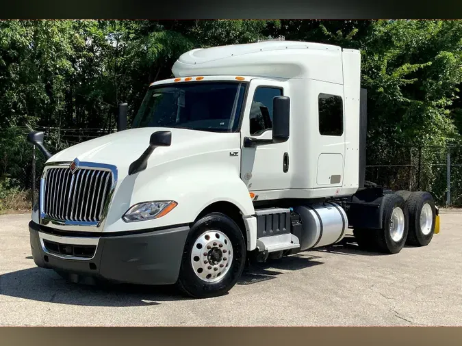 2022 INT LT625 6x4
