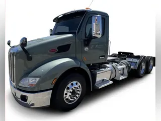 2021 Peterbilt 579