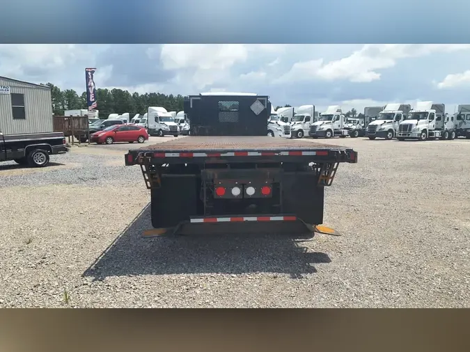 2019 FREIGHTLINER/MERCEDES M2 106