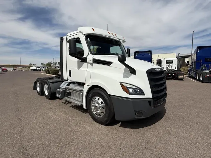 2022 Freightliner Cascadia