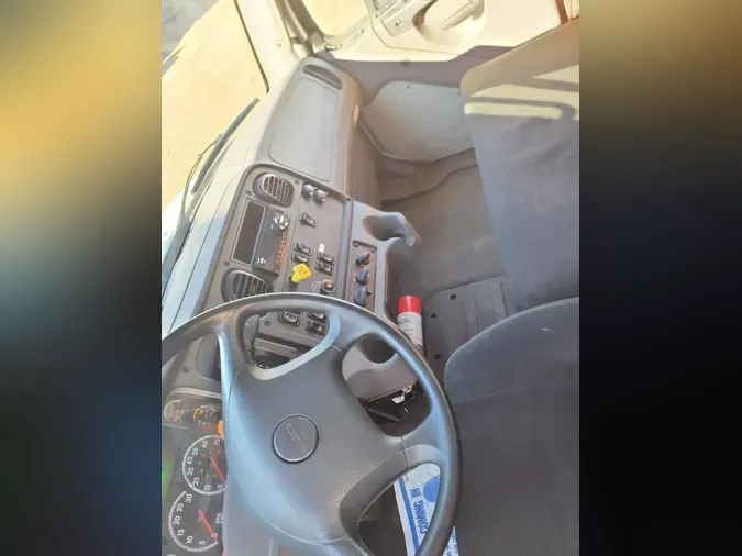 2019 FREIGHTLINER/MERCEDES M2 106