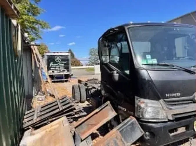 2020 HINO HINO 195