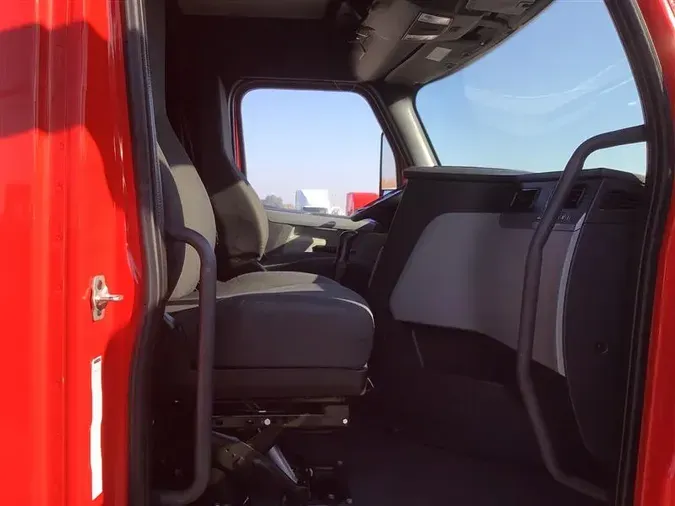 2022 FREIGHTLINER CASCADIA