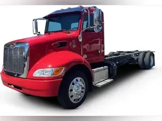 2021 Peterbilt 337