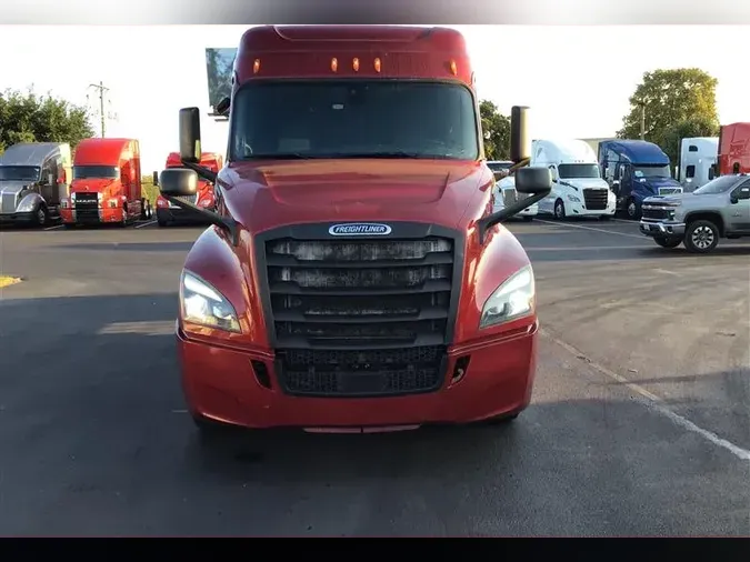 2019 FREIGHTLINER CA126