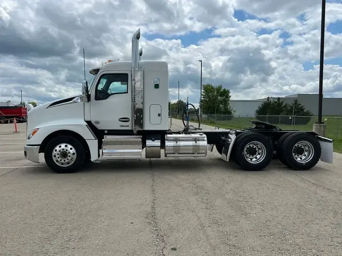 2025 Kenworth T680