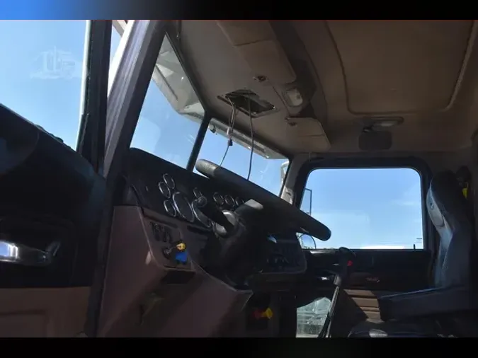 2013 PETERBILT 388