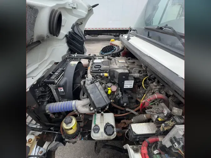 2020 FREIGHTLINER/MERCEDES M2 106