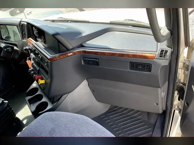 2021 INT LT625 6x4