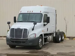 2016 FREIGHTLINER CASCADIA 125