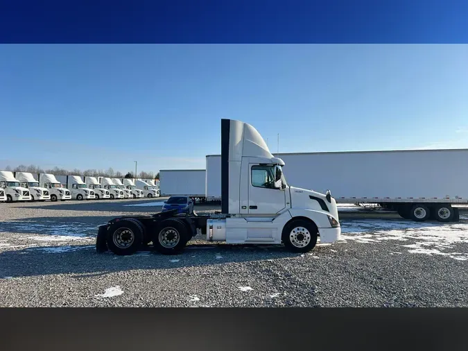 2018 Volvo VNL300