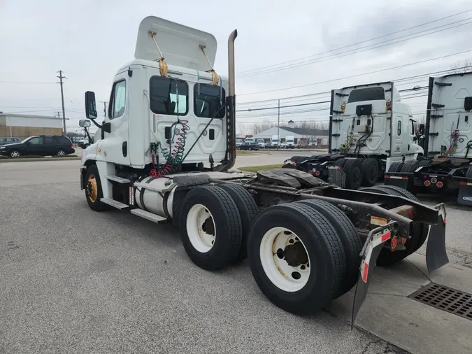 2014 FREIGHTLINER/MERCEDES CASCADIA 125