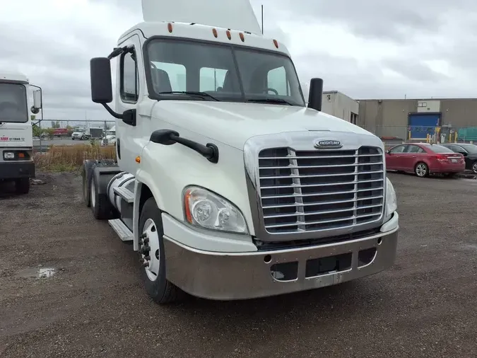 2018 FREIGHTLINER/MERCEDES CASCADIA 125fe33d12aa47ead9c1c734bc8c53402cb