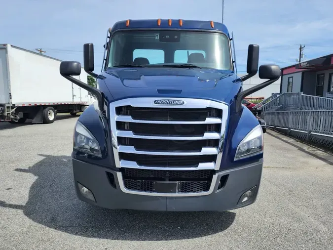 2021 FREIGHTLINER CASCADIA PX11664ST
