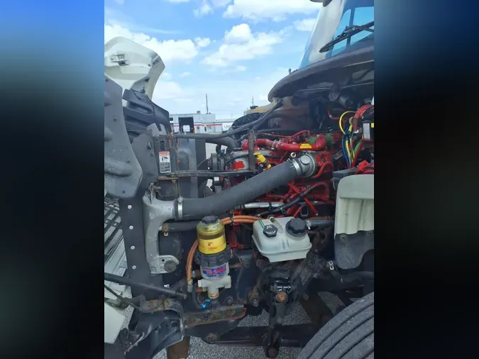 2019 FREIGHTLINER M2 106