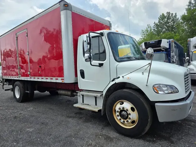 2017 FREIGHTLINER M2 106