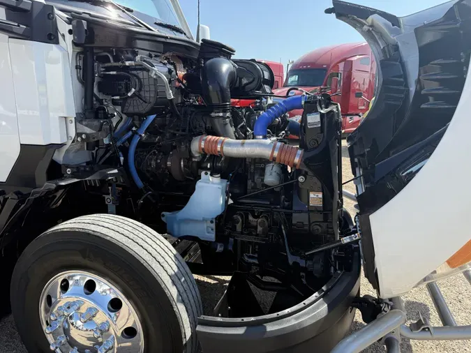 2023 Kenworth T680