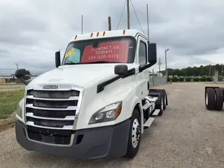 2019 FREIGHTLINER NEW CASCADIA PX12664